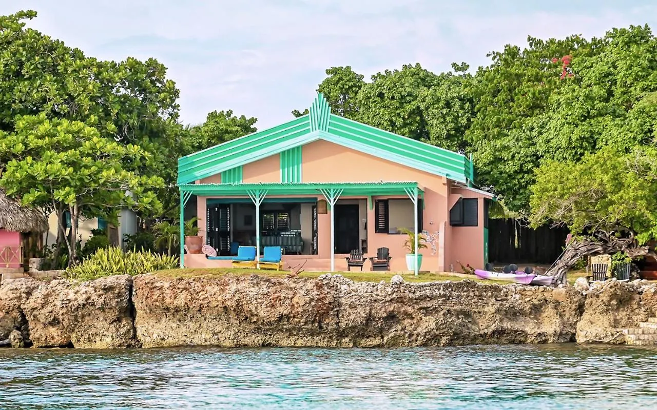 ***  Jakes Hotel تريجر آيلاند بيتش جامايكا