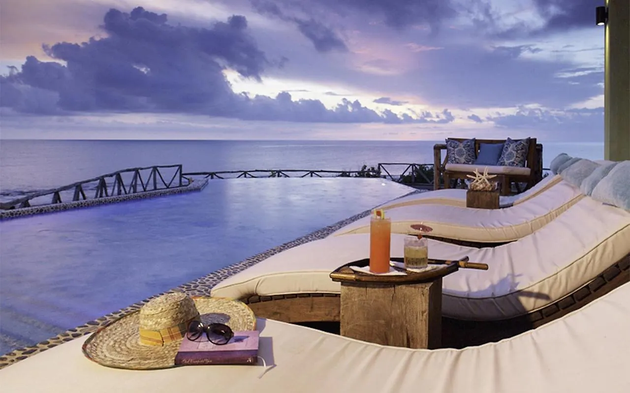 Jakes Hotel تريجر آيلاند بيتش