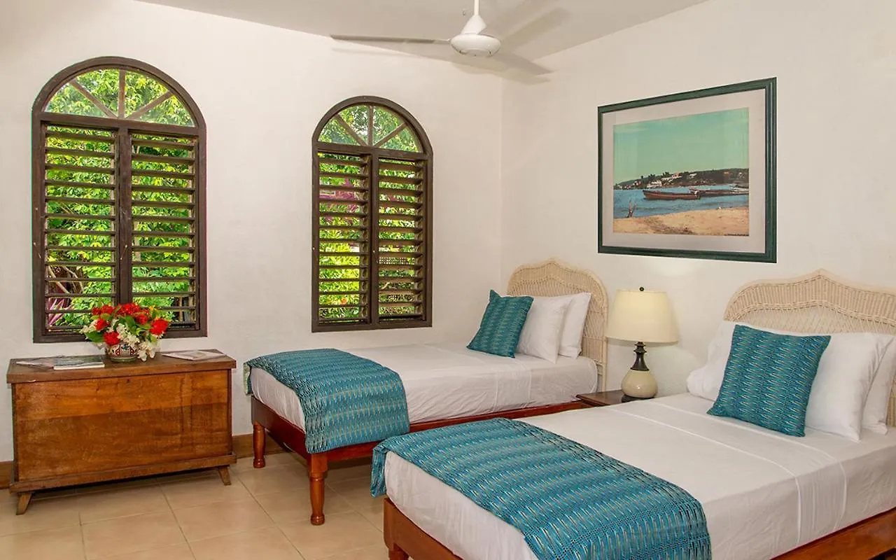 Jakes Hotel تريجر آيلاند بيتش