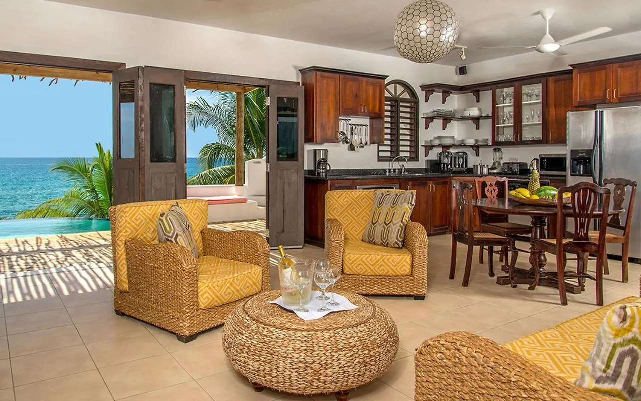 Jakes Hotel تريجر آيلاند بيتش