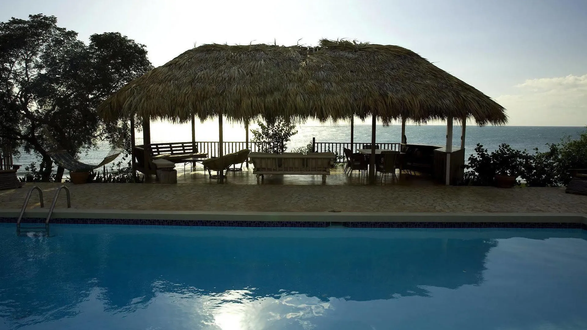 Jakes Hotel تريجر آيلاند بيتش